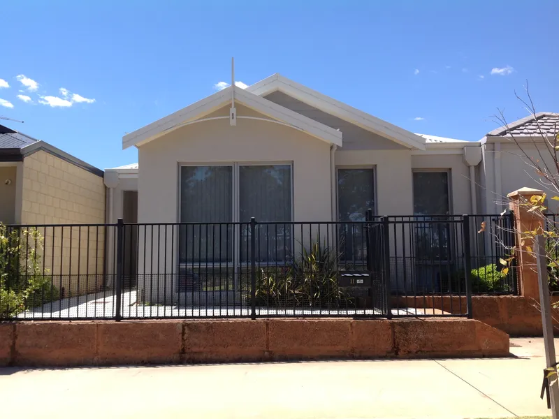 WALK TO SCHOOL - OPPOSITE PARK