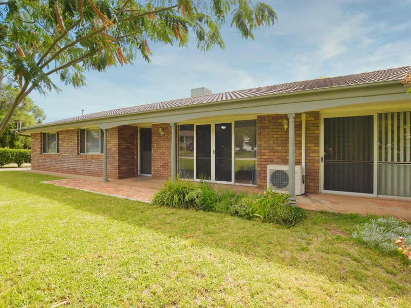 BEAUTIFULLY PRESENTED HOME IN A PRIZED LOCATION
