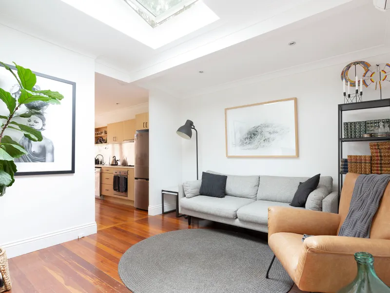 Immaculately presented garden cottage