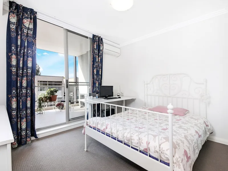 2BR+2Bath+Study(8sqm)+Storage(12sqm) Spacious Apartment