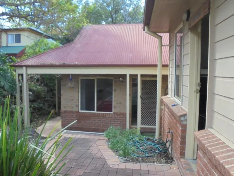 3 BEDROOM HOME IN GREAT AREA