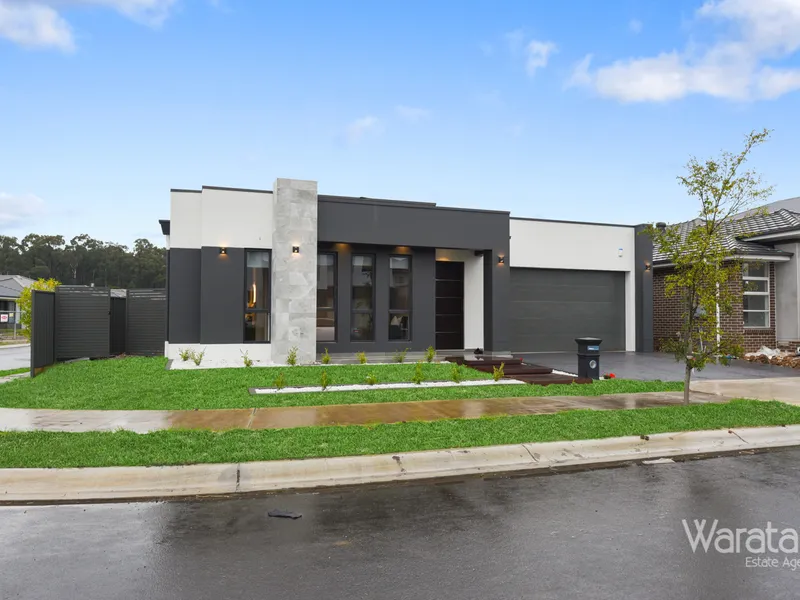 Spacious Entertainer In Quiet And Convenient Location!!