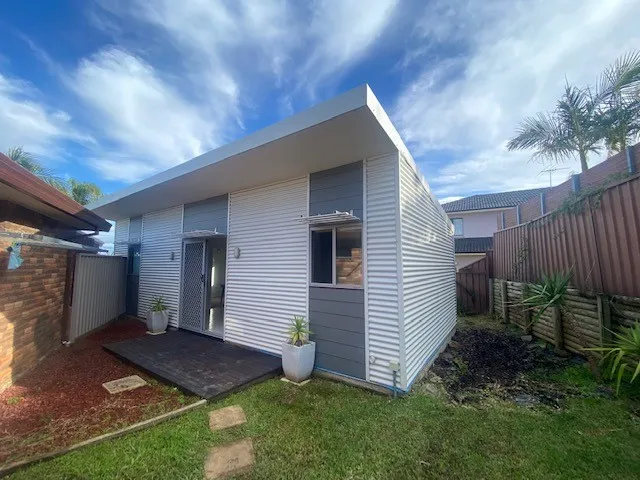 IMMACULATE 2 BED GRANNY FLAT