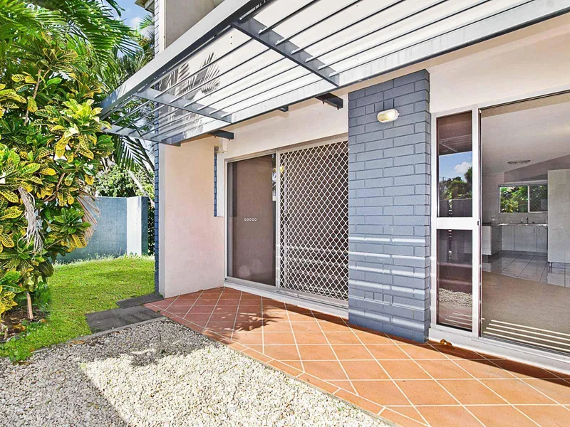 Two bedroom townhouse in sought after North Ward 