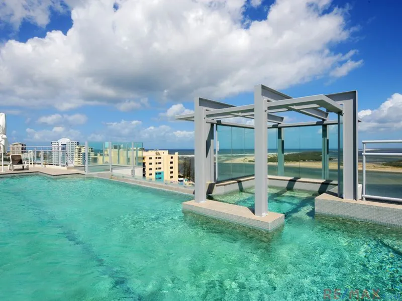 LOCATION & LIFESTYLE