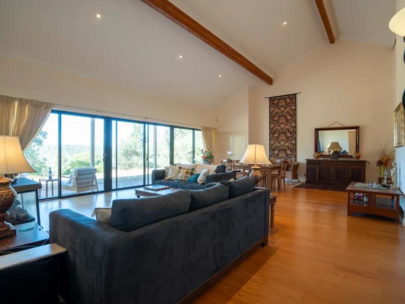 Tranquil Retreat in Araluen Estate