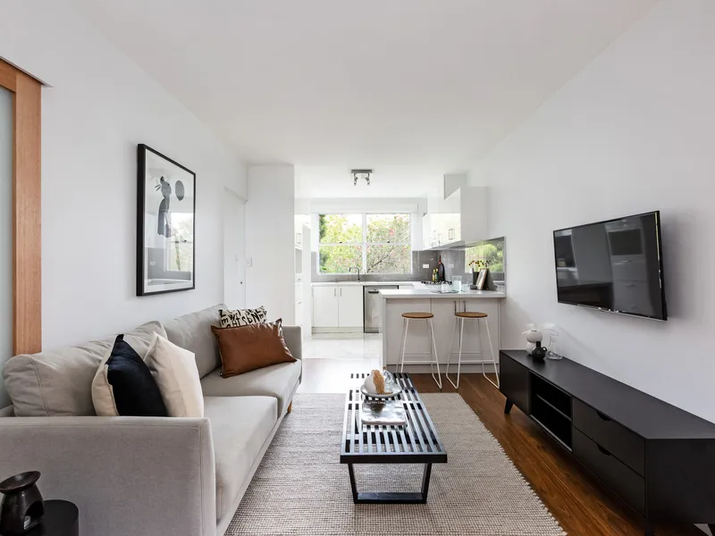 Chic two-bedder in riverside spot