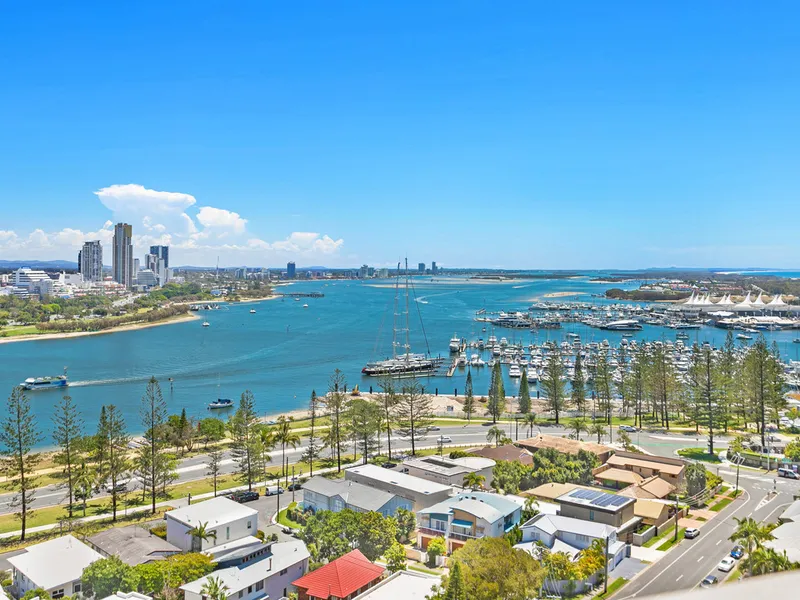 Liberty Panorama - Spacious North East Corner Apartment