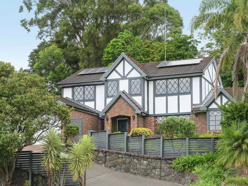 This landmark family home captures stunning district views