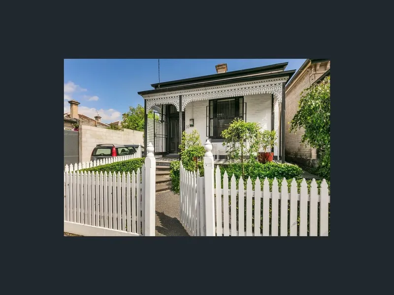 BEAUTIFUL VICTORIAN HOME IN THE HEART OF SOUTH YARRA