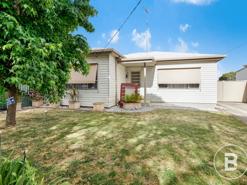 LARGE THREE BEDROOM ENTERTAINER WITH SHEDDING