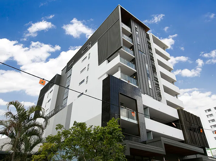 1 bed 1 bath + 1 car space, unit at Edge Apt