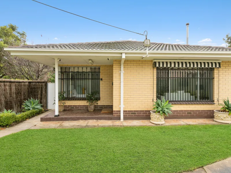 Upfront Charm & Your Own Garden - It's Game On!