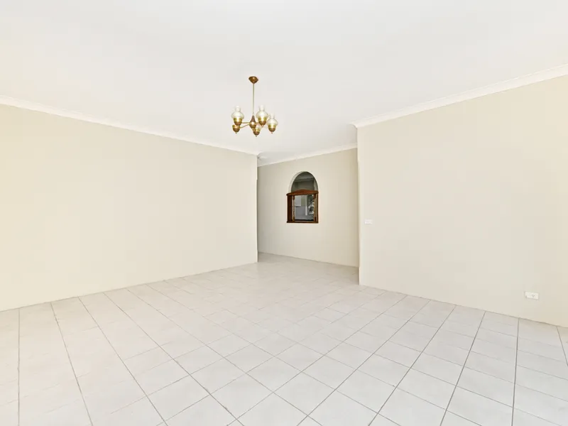 Very Spacious Three Bedroom Apartment