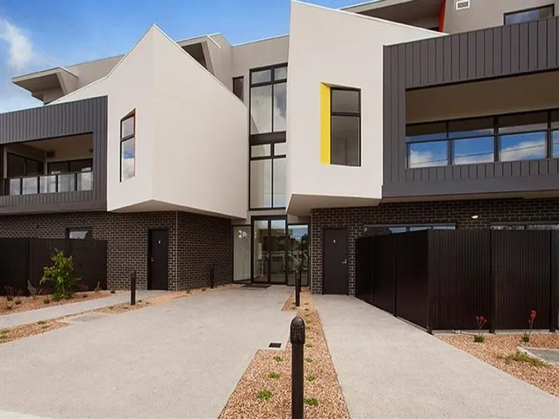 Stylish apartment in superb location!