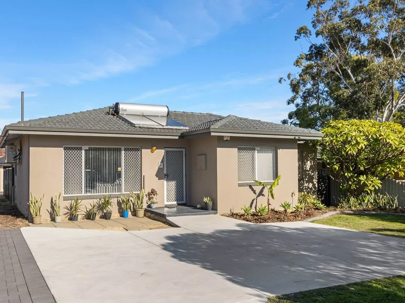 INVESTORS DREAM – approx. 6% return and a Duplex Block (STCA)