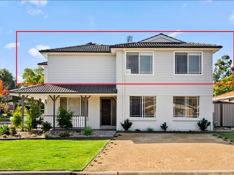 Self contained 4Bed with bills inclusive on upper floor