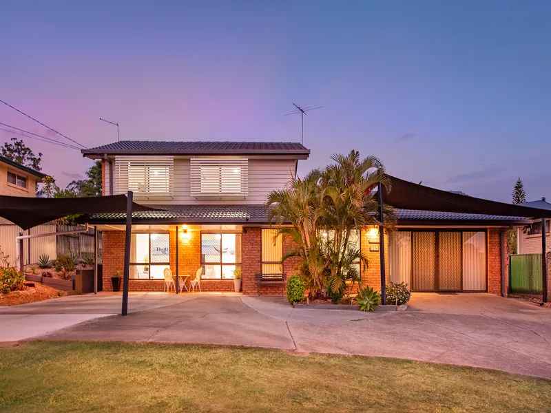 Commanding Family Home with Dual Living Potential!