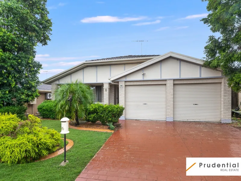 Spacious Family Home Directly Opposite a Park