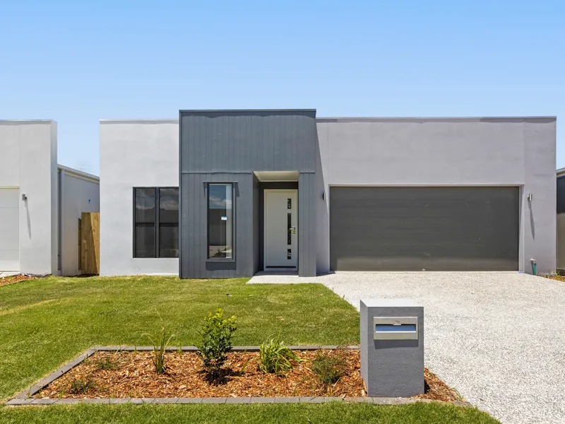 BRAND NEW 4 BEDROOM HOUSE WITH MEDIA ROOM AND LARGE REAR YARD