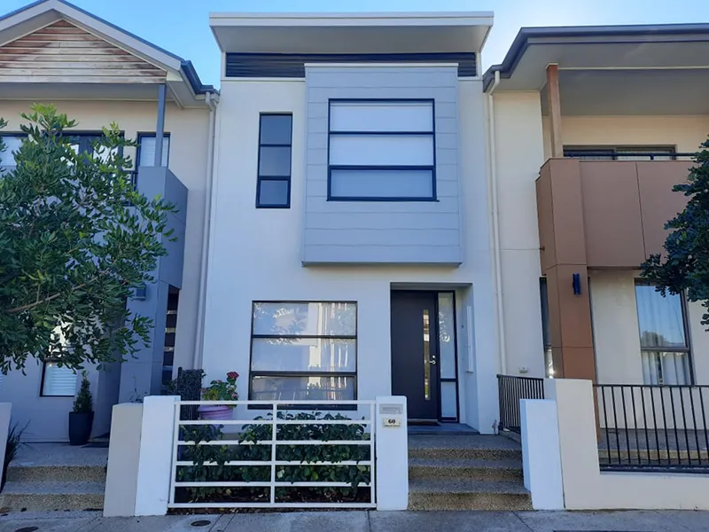 Stylish Suburban Townhouse