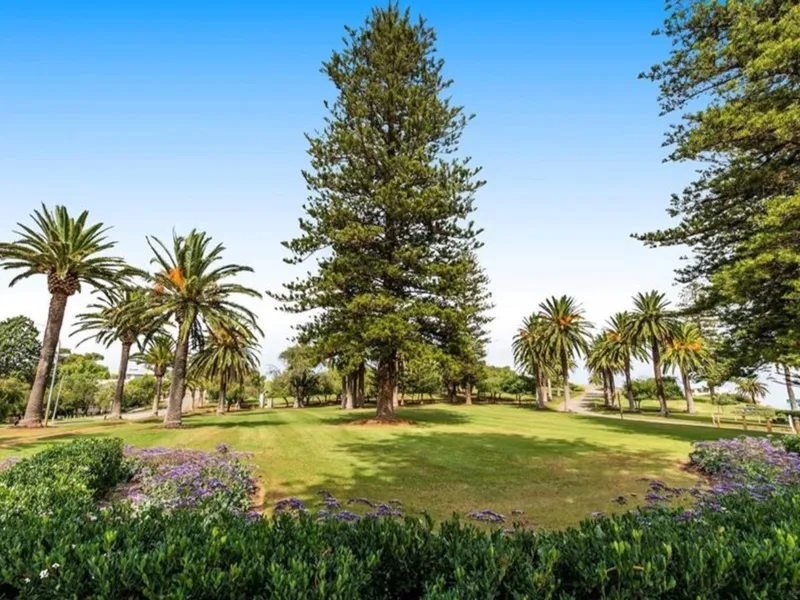 Freo Apartment Overlooking Monument Hill