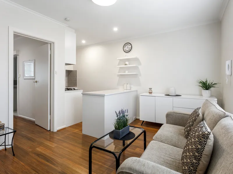 A perfect 10! Light, space, convenience and instant appeal