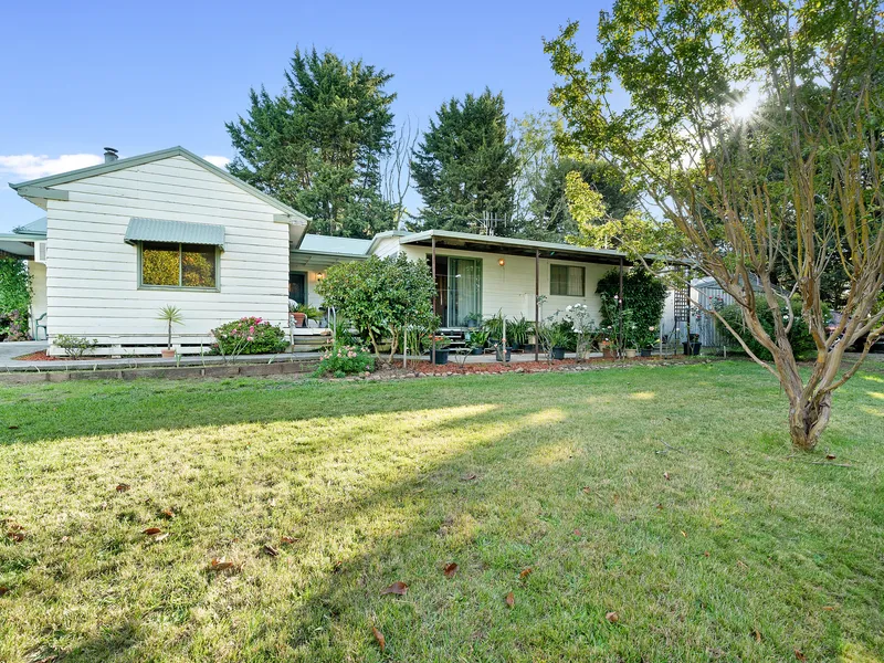 Strathbogie Tablelands – Comfortable Home  Dual Living - Productive 8.4 Acres - Bore Water -Shedding - Lovely Gardens & Outlooks