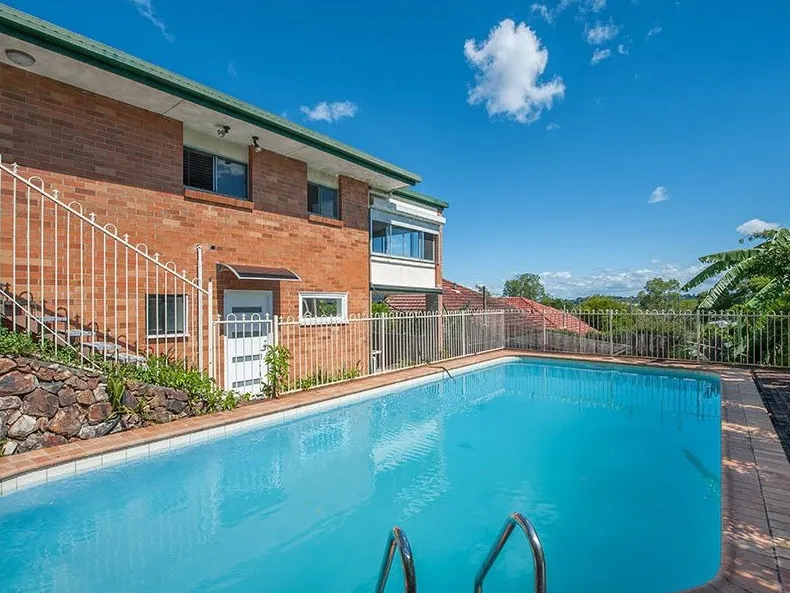 Room in a spacious house at Ashgrove