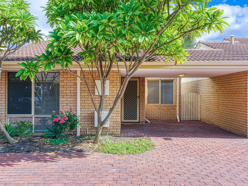 LOVELY UNIT IN ROSSMOYNE SHS ZONE!! NEST OR INVEST!!!