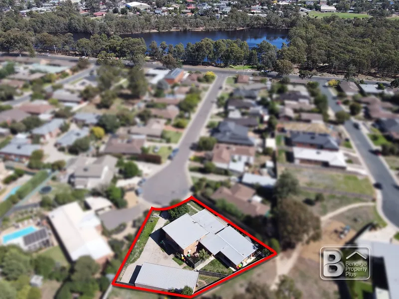 Low Maintenance - Great Location!