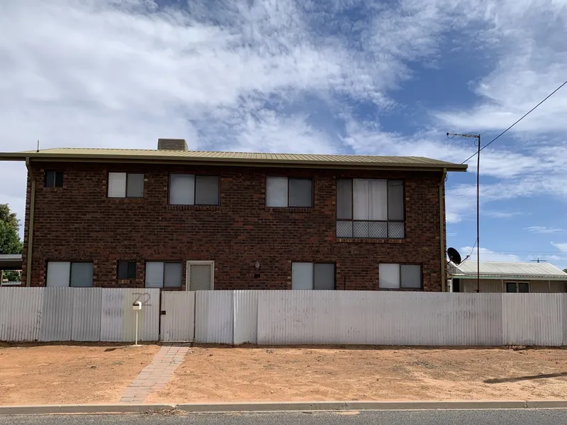Elevated corner block with sweeping views of Merbein Common