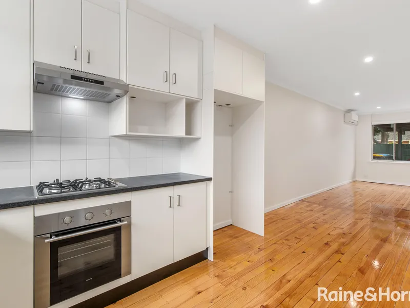 NEWLY FULLY RENOVATED HOMETTE NEXT TO LINEAR PARK!!