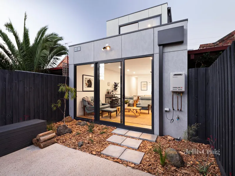 Ideal Inner City Pad