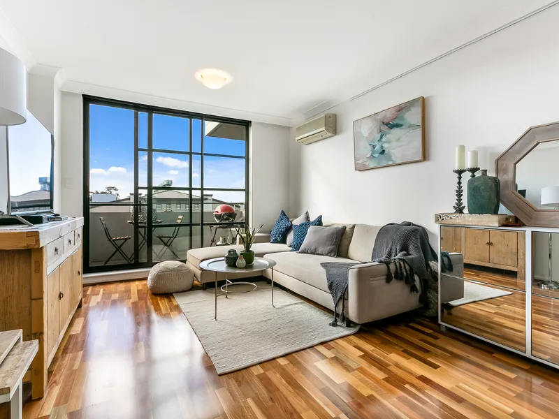 Lifestyle apartment in iconic building