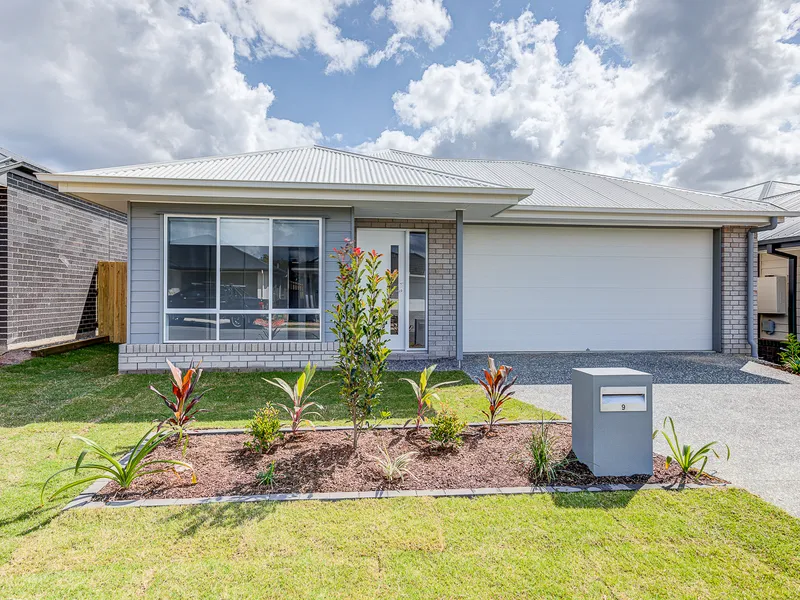 Brand New family home in the Pebble Creek Estate!