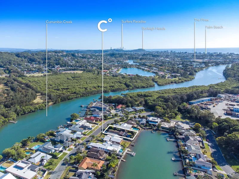 Waterfront Home on Currumbin Creek - Ocean Access