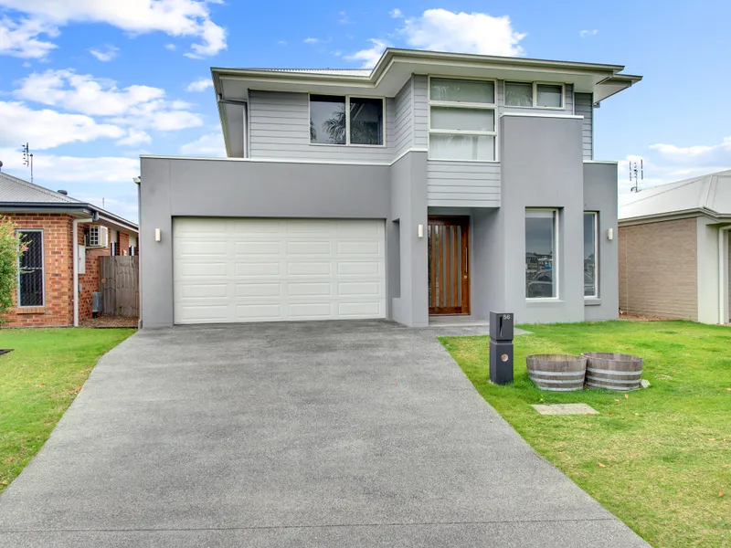 IMMACULATE LARGE FAMILY HOME IN HOPE ISLAND