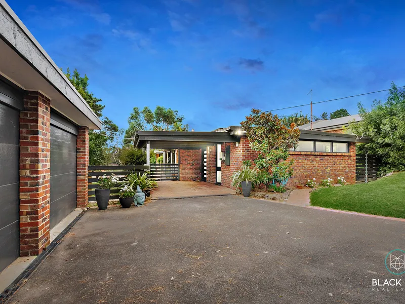 Dual Living and Land a Plenty!