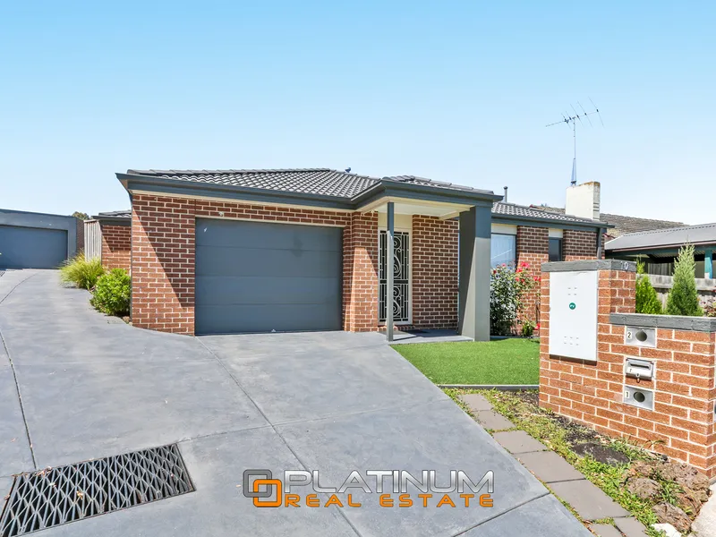 Spectacular Spacious Unit!