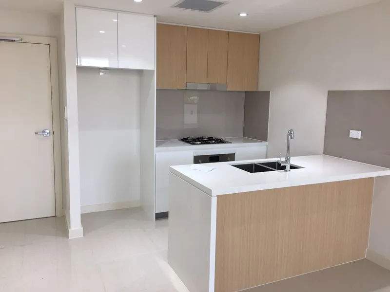 1 Bed 1 Bath Plus Multi Purpose Room 1 Car Space Apartment in Homebush For Sale