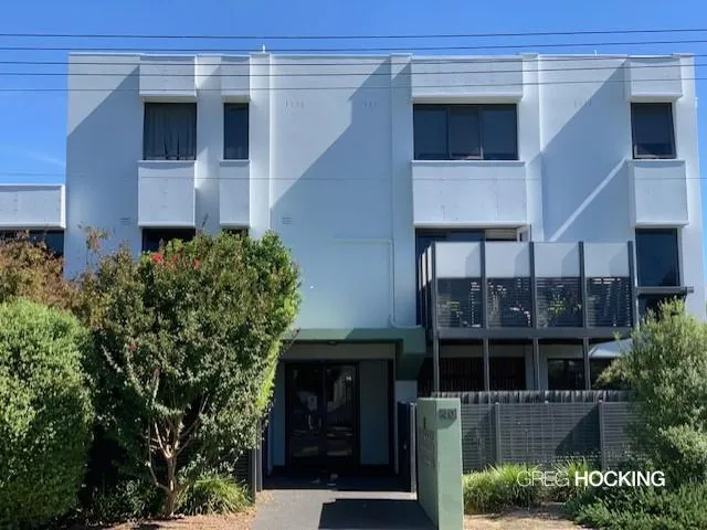 Apartment in Central Yarraville Location