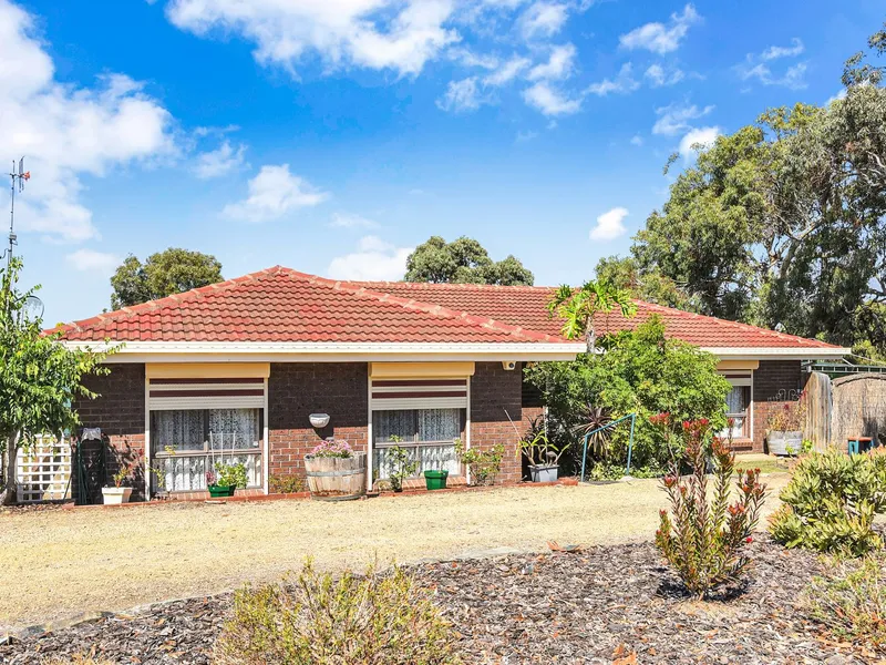 Chance to love, lease & improve in sought-after Hayborough