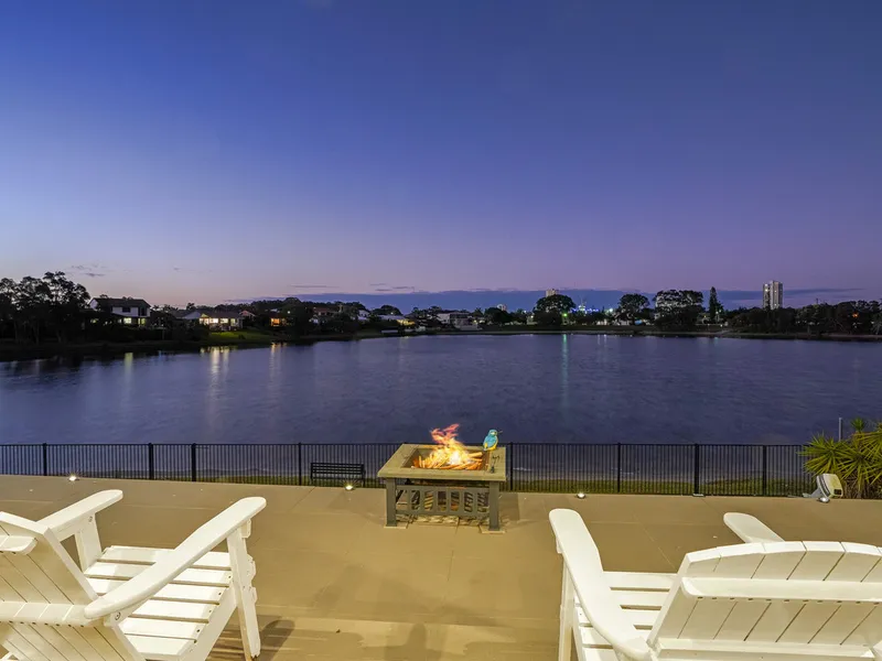 GOLD COAST'S BEST POSITION : BEAUTIFUL BURLEIGH