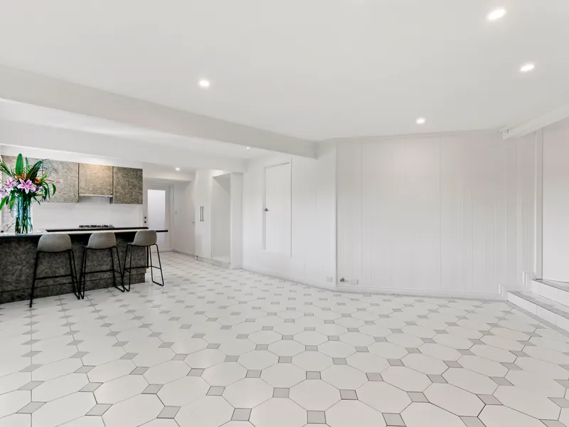 Private Lower Duplex with a Serene, Leafy Aspect