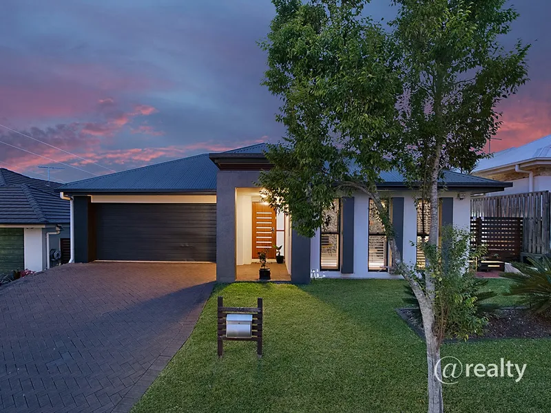 ULTIMATE NEW LIFESTYLE ENTERTAINER’S DREAM!! EX DISPLAY HOME WITH 3 LIVING AREAS!