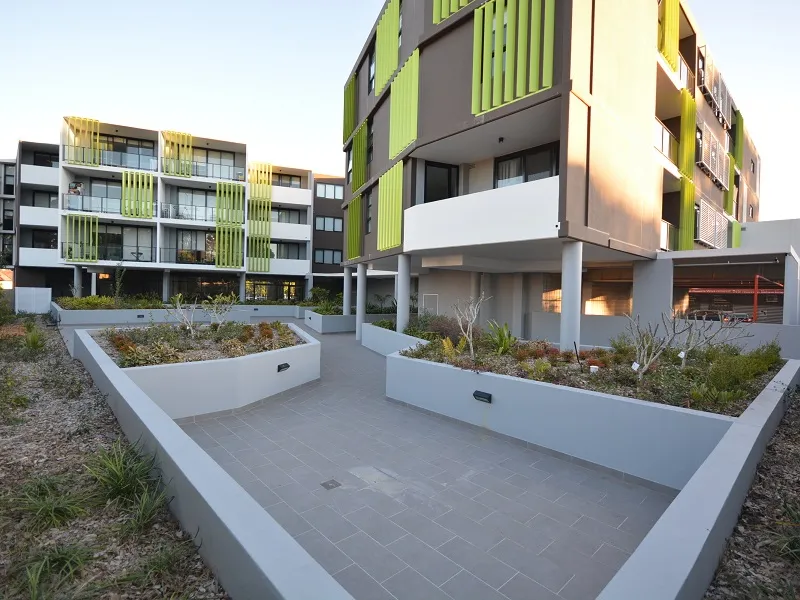 ONLY 2 YEARS YOUNG!!! 2 BEDROOM 2 BATHROOM BEAUTY!!!