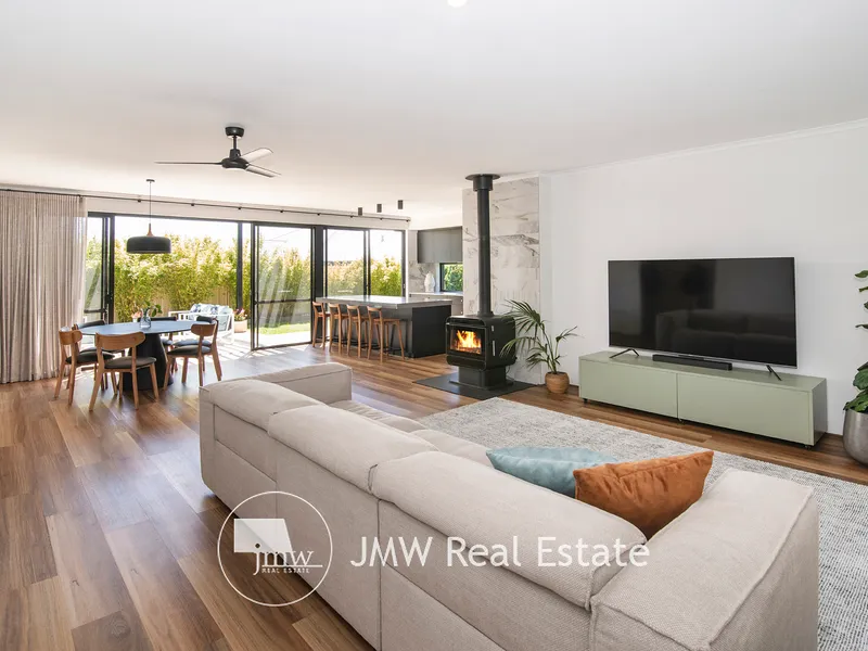 MODERN LUXURY MEETS COMMUNITY CHARM