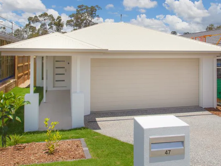 4-BEDROOM MODERN-LUXURY HOME!!