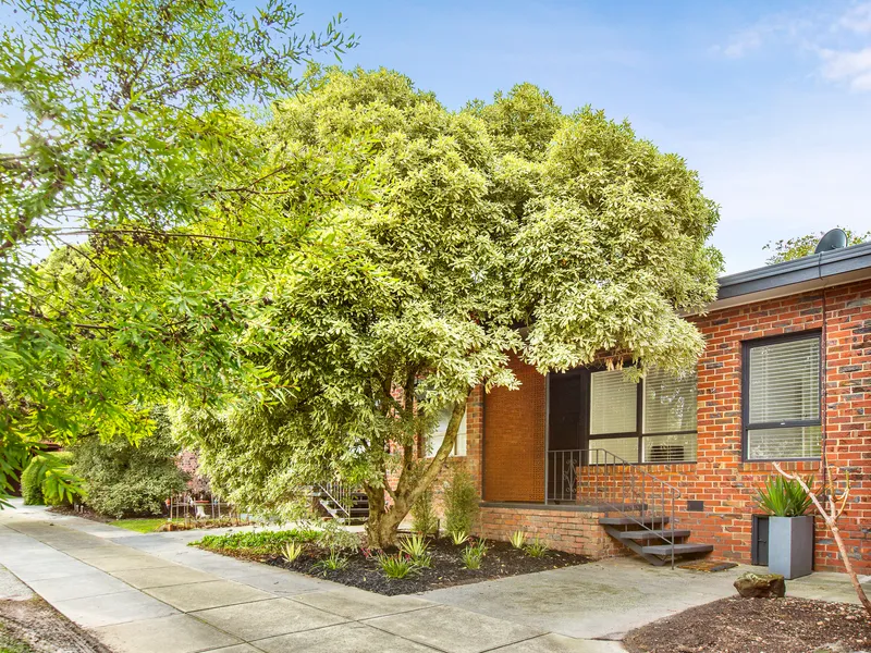 Superbly Renovated One Bedroom Unit
